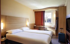 Ibis Cardiff Centre